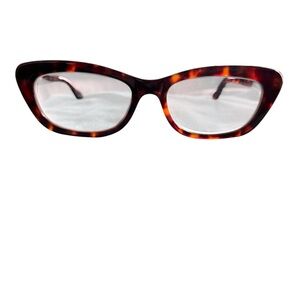 Tortoise Shell Cat-Eye Sunglasses